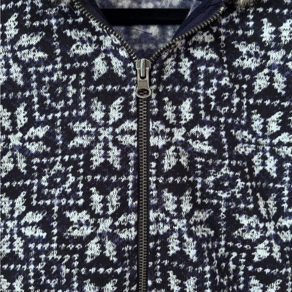 Talbots Nordic Faux Fur Snowflake Print Sleeveless Full Zip Vest Size Large - Picture 2 of 13